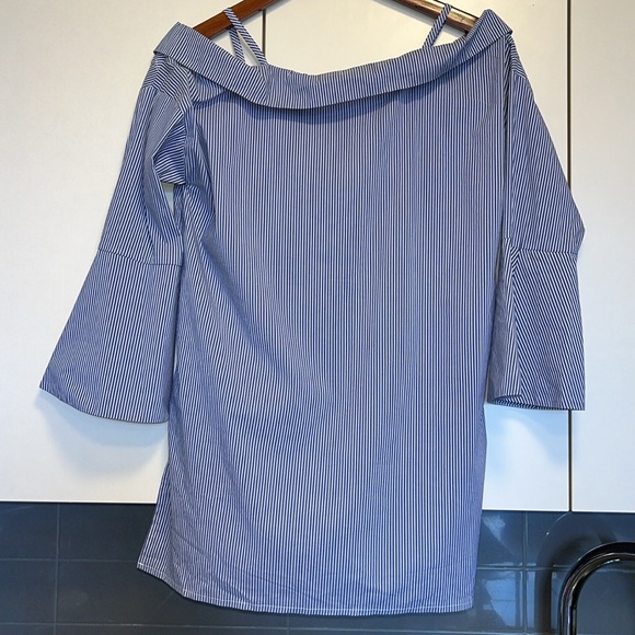 NWT DO+BE Blue/White Striped Off-the-Shoulder Button-Up Top - Picture 3 of 13